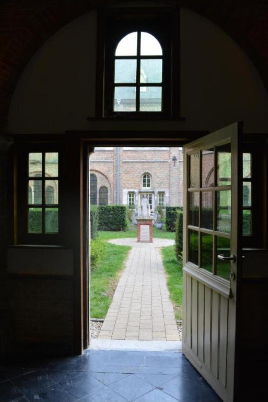 The Carmelite Appartement Ieper Buitenkant foto